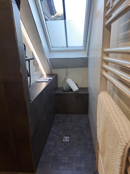 Bel Appartement, Apartment